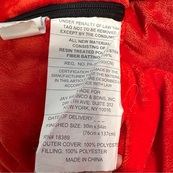 Angry Birds Sleeping Bag 30 in x 54 in - Picture 6 of 10